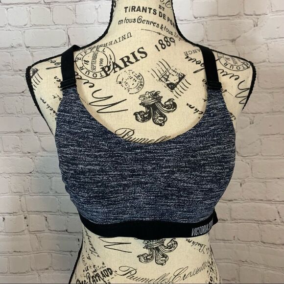 Victoria’s Secret Size Small Sports Bra Heathered Gray Racer Back - Picture 2 of 7